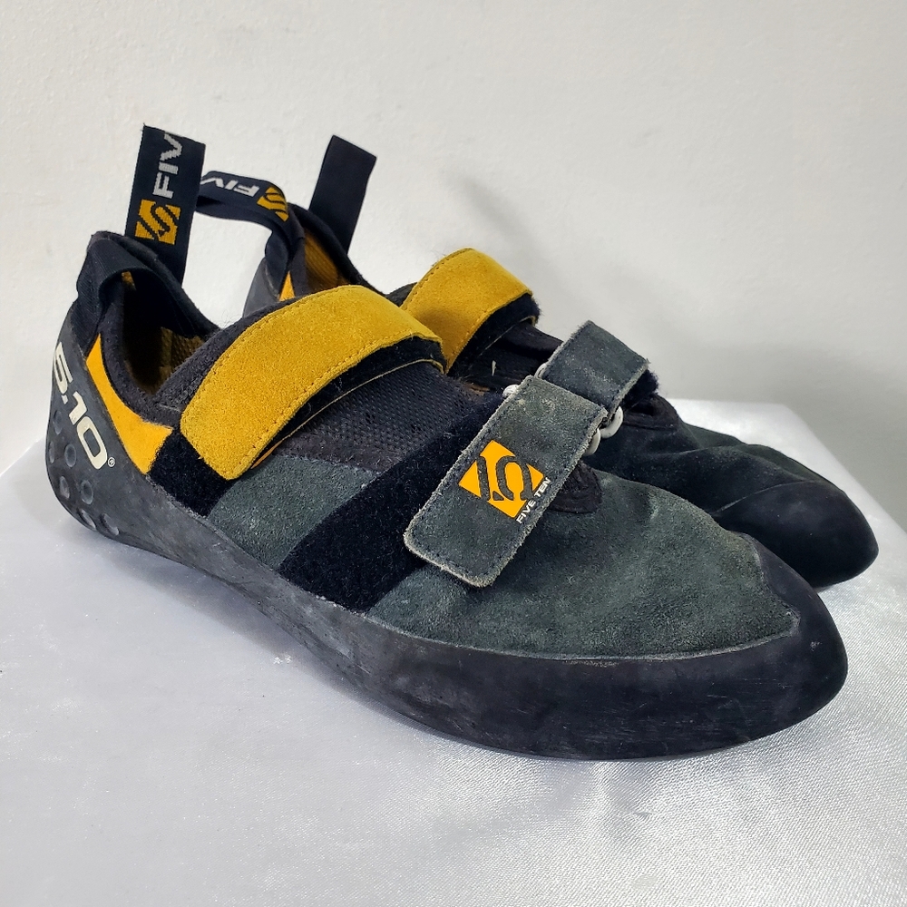 Five Ten 5.10  Climbing Shoes size 7 mens 8.5 womens